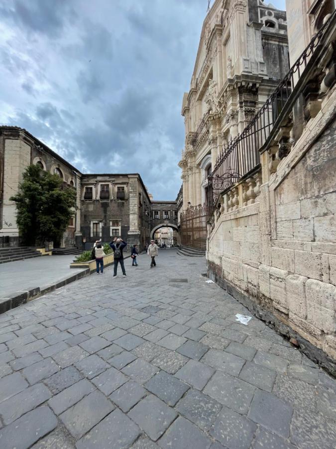 Apartament Ciraulo Catania Centro Storico Exterior foto